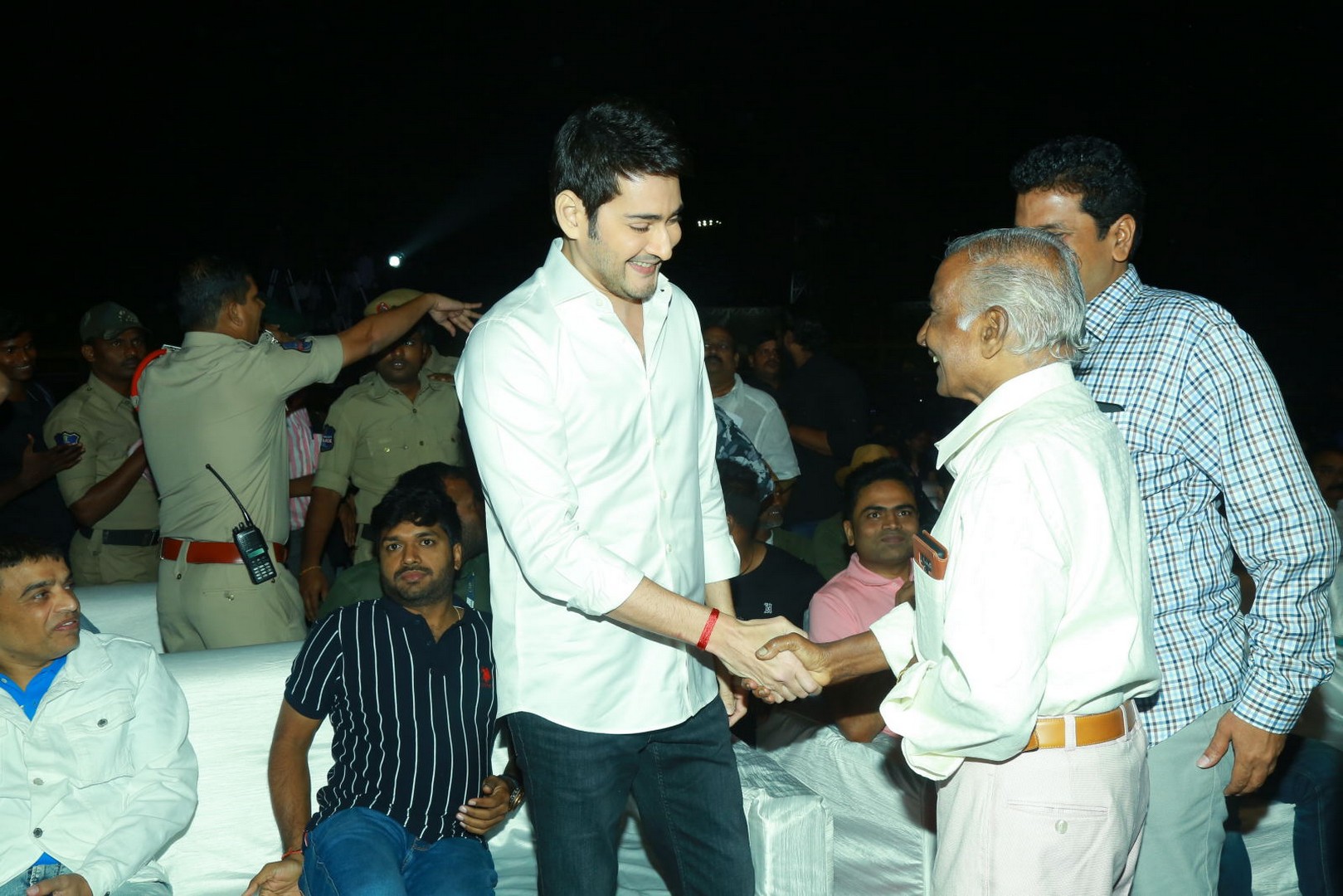 Sarileru Neekevvaru Pre Release Event Set2