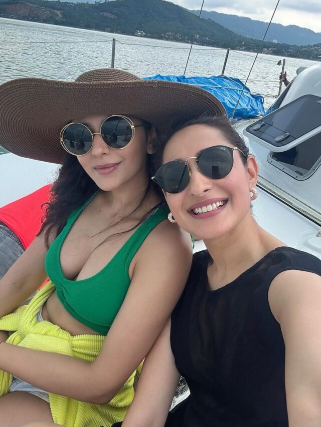 Pragya Jaiswal & Rakul Preet Holidaying