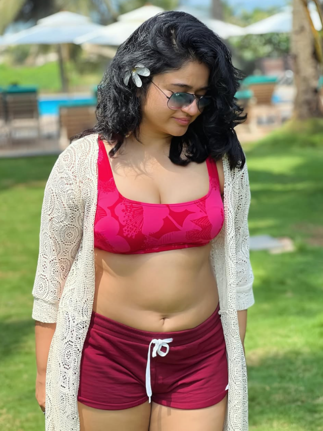 Poonam Bajwa Goa Diaries