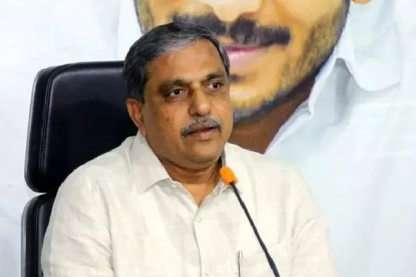 కొడుకును సేఫ్‌గా సైడ్ చేసేసిన సజ్జల !