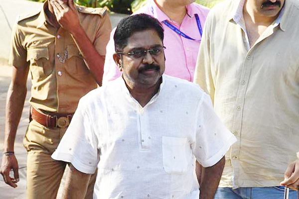 Rebel AIADMK MLA to withdraw challenge petition from High Court