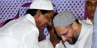 Muslims should emerge as political force, says Owaisi