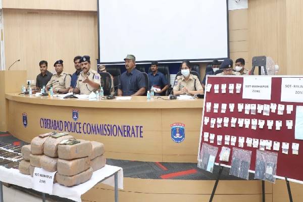 1,820 kg ganja seized from Maharashtra-bound truck near Hyderabad