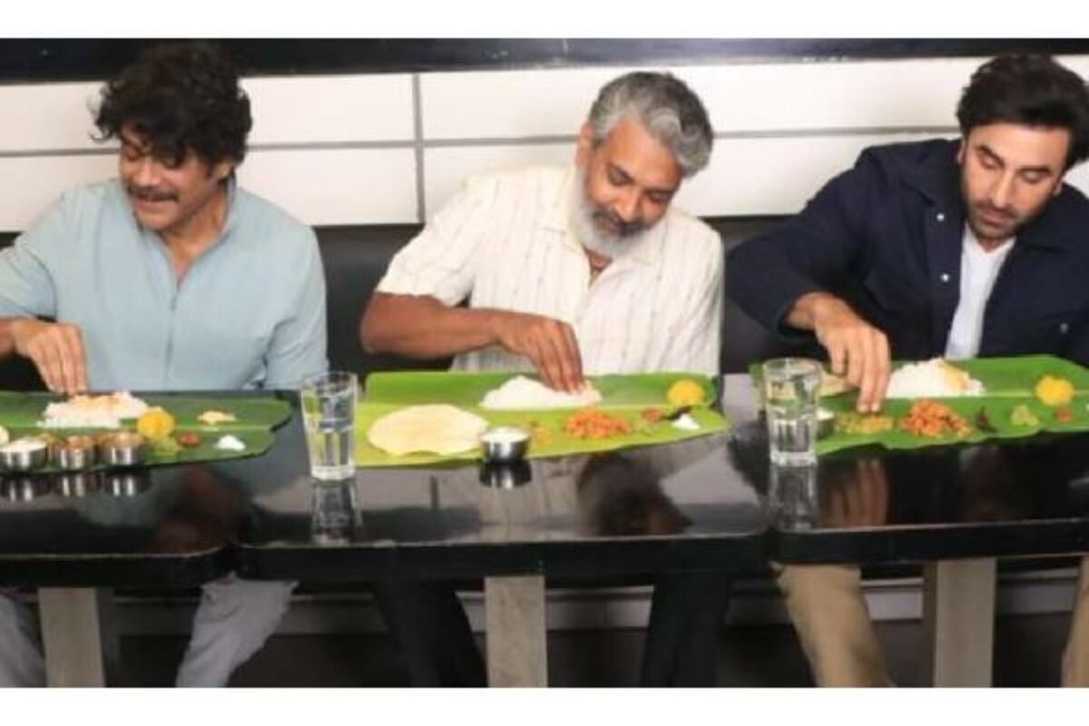 Pics: Ranbir Kapoor, Nagarjuna, SS Rajamouli enjoy traditional meal as they  promote 'Brahmastra' in Chennai