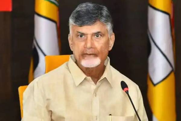 Naidu directs Ministers, MLAs not to interfere with free sand policy