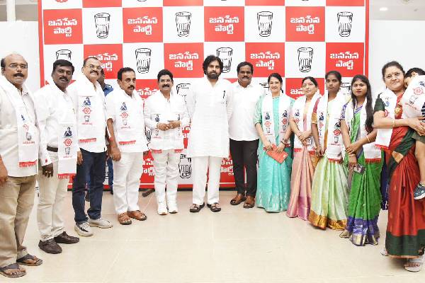 YSR Congress corporators from Visakha join Jana Sena