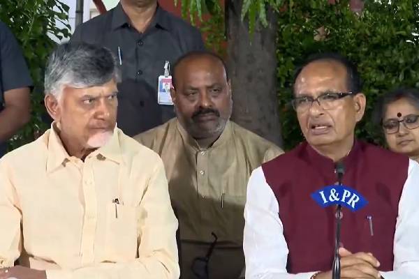 Shivraj Singh Chouhan commends Chandrababu Govt’s efforts