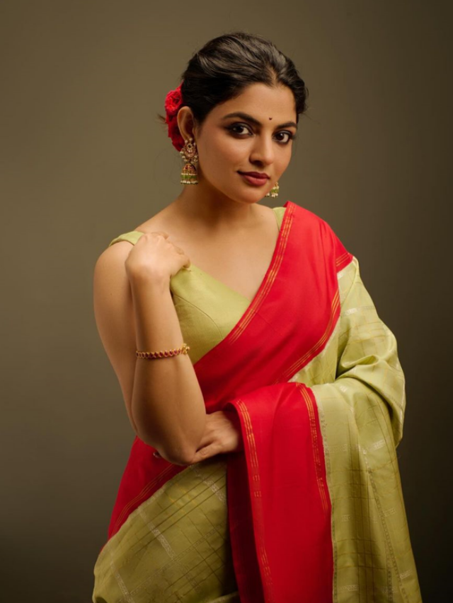 Nikhila Vimal Looking Gorgeous